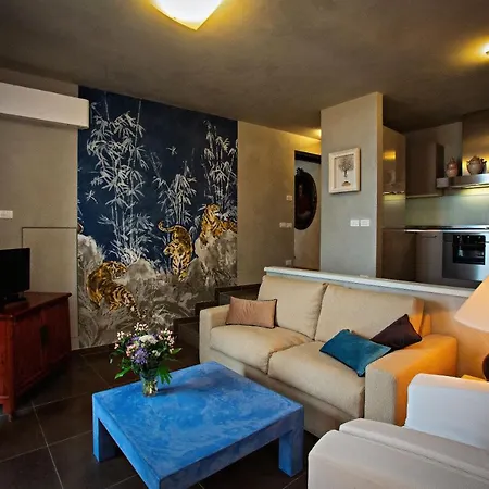 Casa Pazzi Dimora D'epoca 葛伦坦马勒