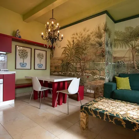 Casa Pazzi Dimora D'epoca * 葛伦坦马勒