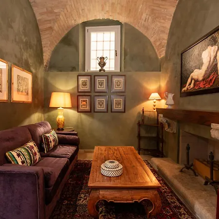 Casa Pazzi Dimora D'epoca * 葛伦坦马勒